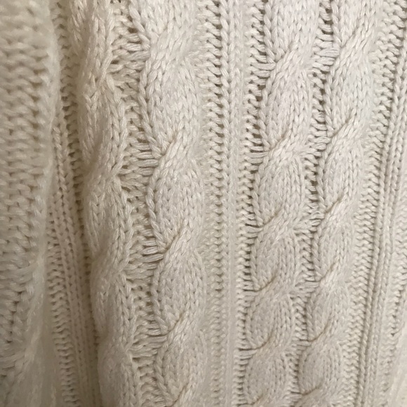 LAST 1✨Ivory Cable Knit Sweater - Picture 6 of 7